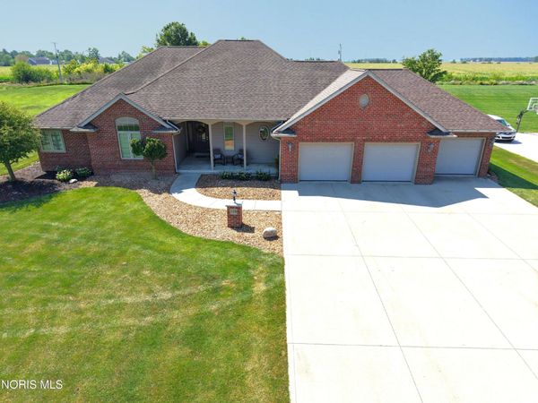 619 Cardinal Lane , Continental, OH 45831