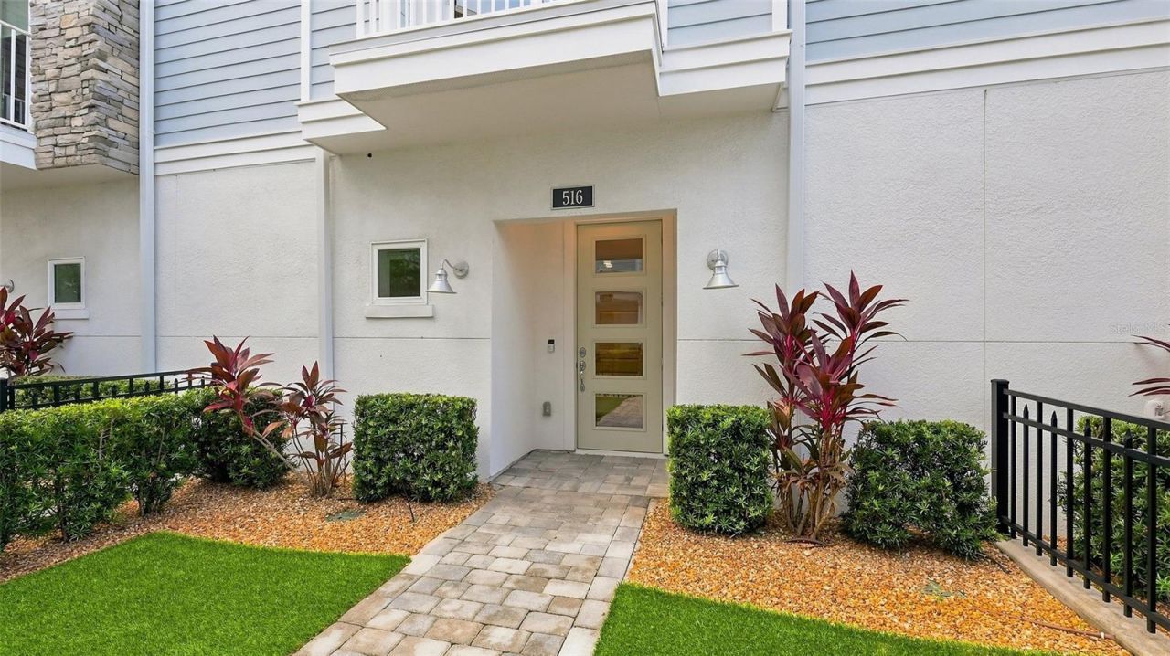 516 Laurel Park Drive, Sarasota, FL 34236 Photo