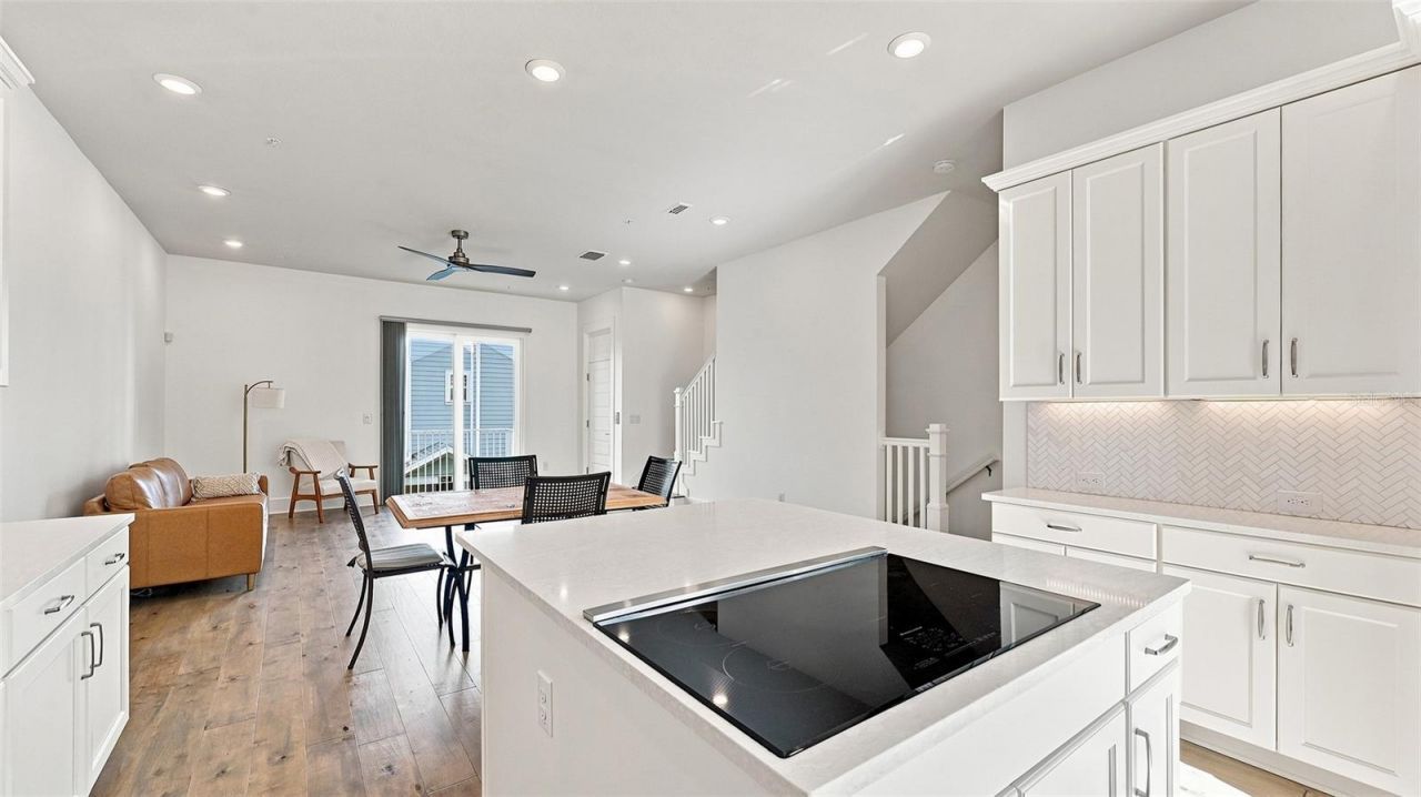 516 Laurel Park Drive, Sarasota, FL 34236 Photo