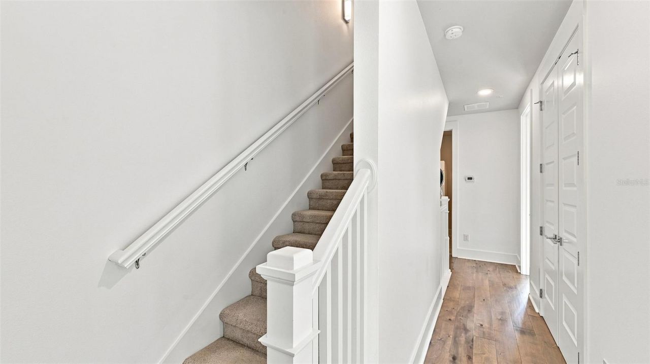 516 Laurel Park Drive, Sarasota, FL 34236 Photo