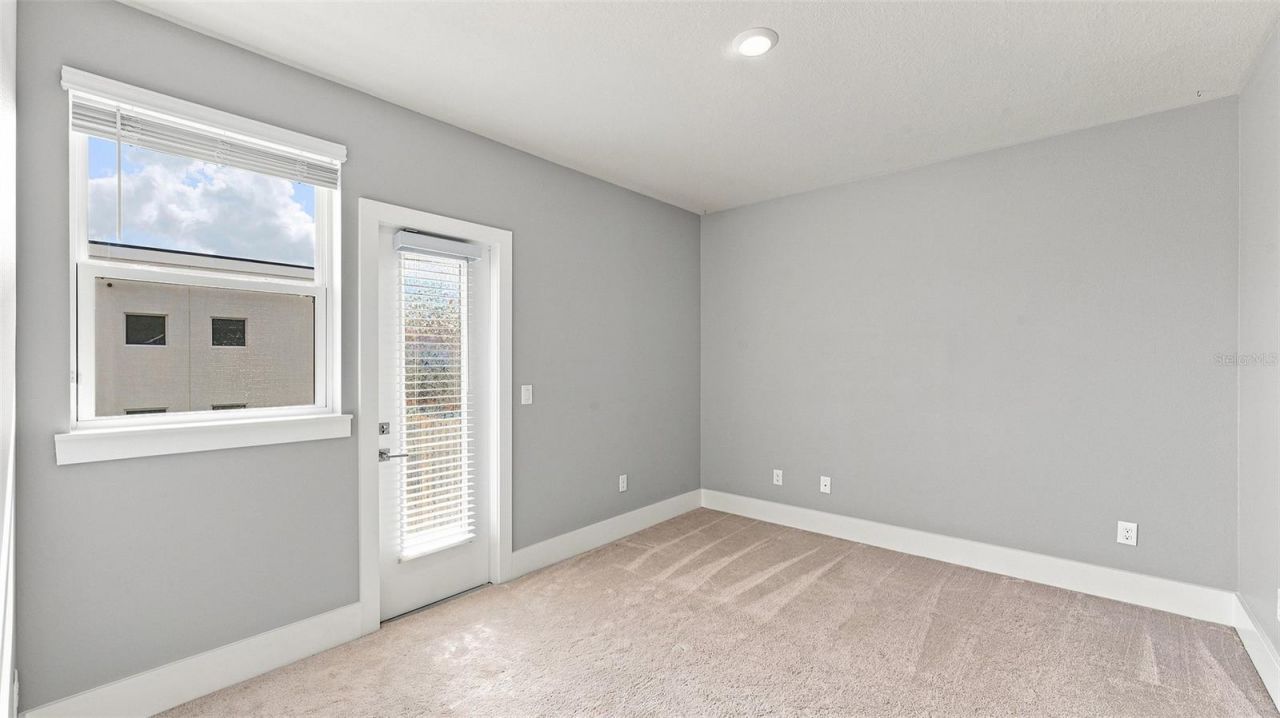 516 Laurel Park Drive, Sarasota, FL 34236 Photo