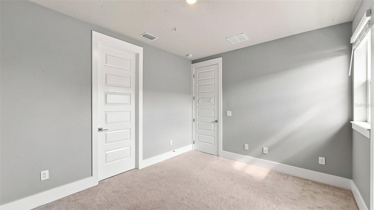 516 Laurel Park Drive, Sarasota, FL 34236 Photo