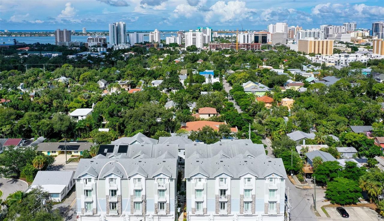 516 Laurel Park Drive, Sarasota, FL 34236 Photo