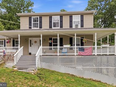 900 ENFIELD DRIVE , WINCHESTER, VA 22602