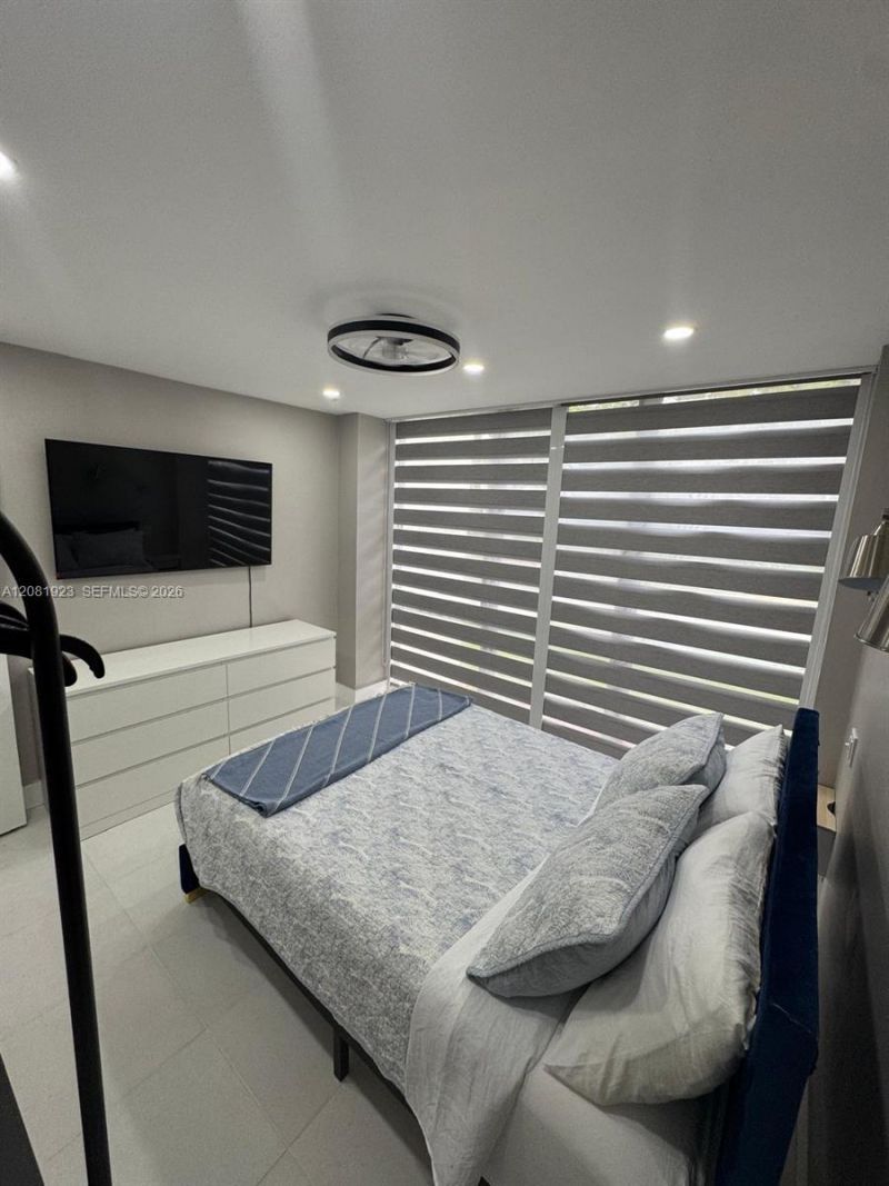 17011 N Bay Rd , Unit 106, Sunny Isles Beach, FL 33160 Photo