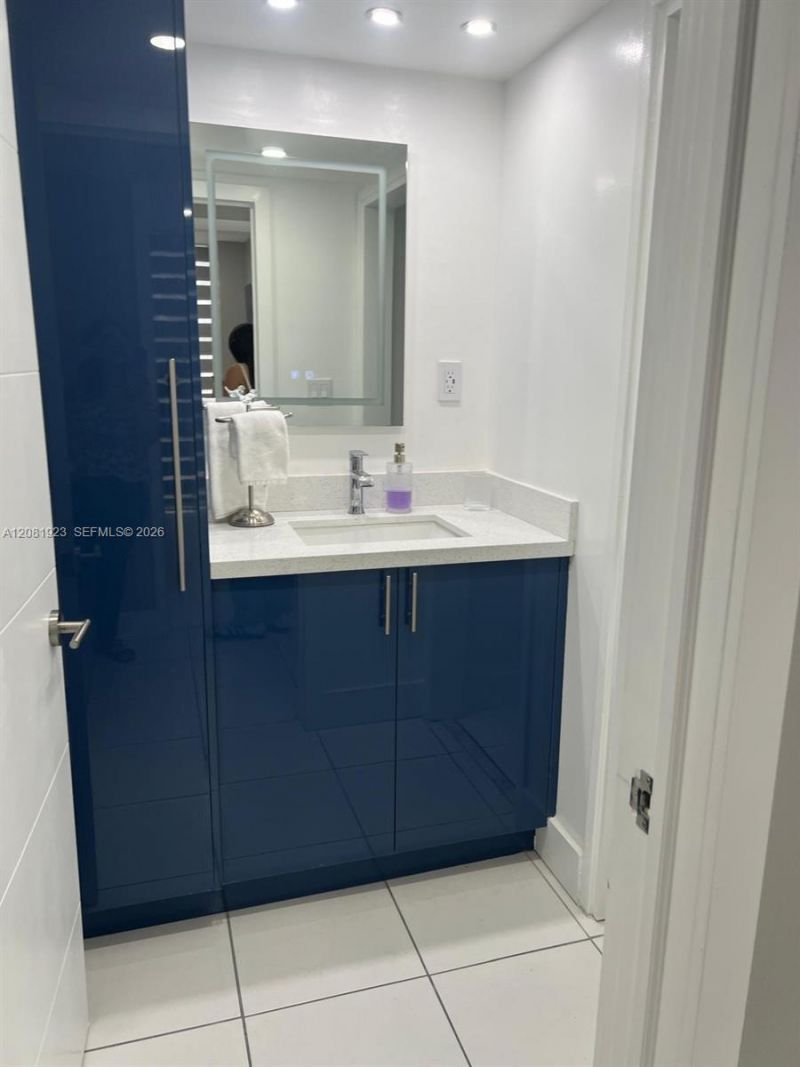 17011 N Bay Rd , Unit 106, Sunny Isles Beach, FL 33160 Photo