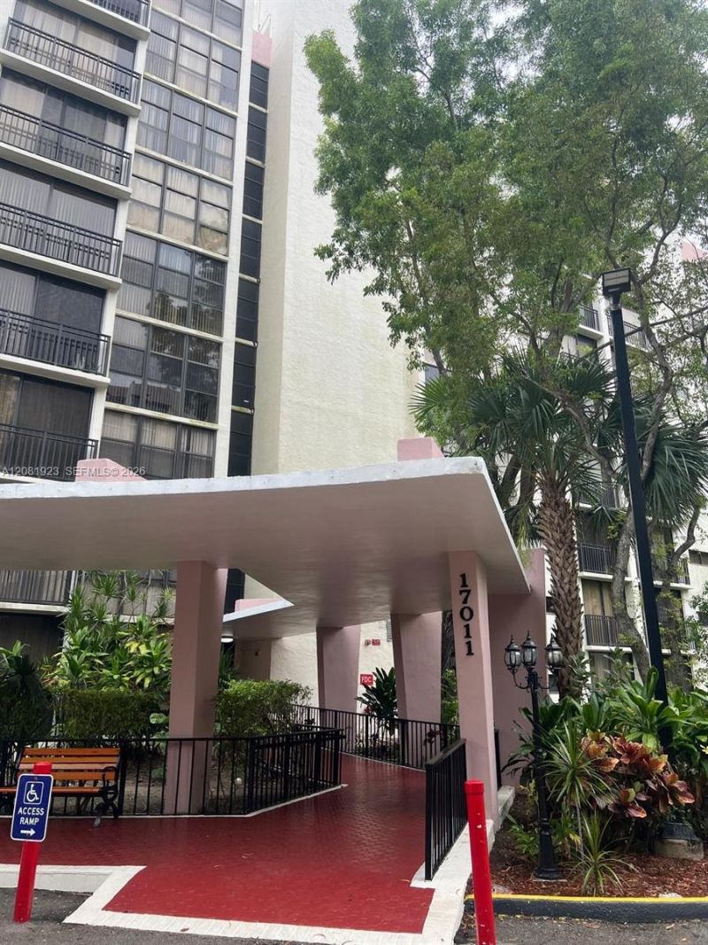 17011 N Bay Rd , Unit 106, Sunny Isles Beach, FL 33160 Photo