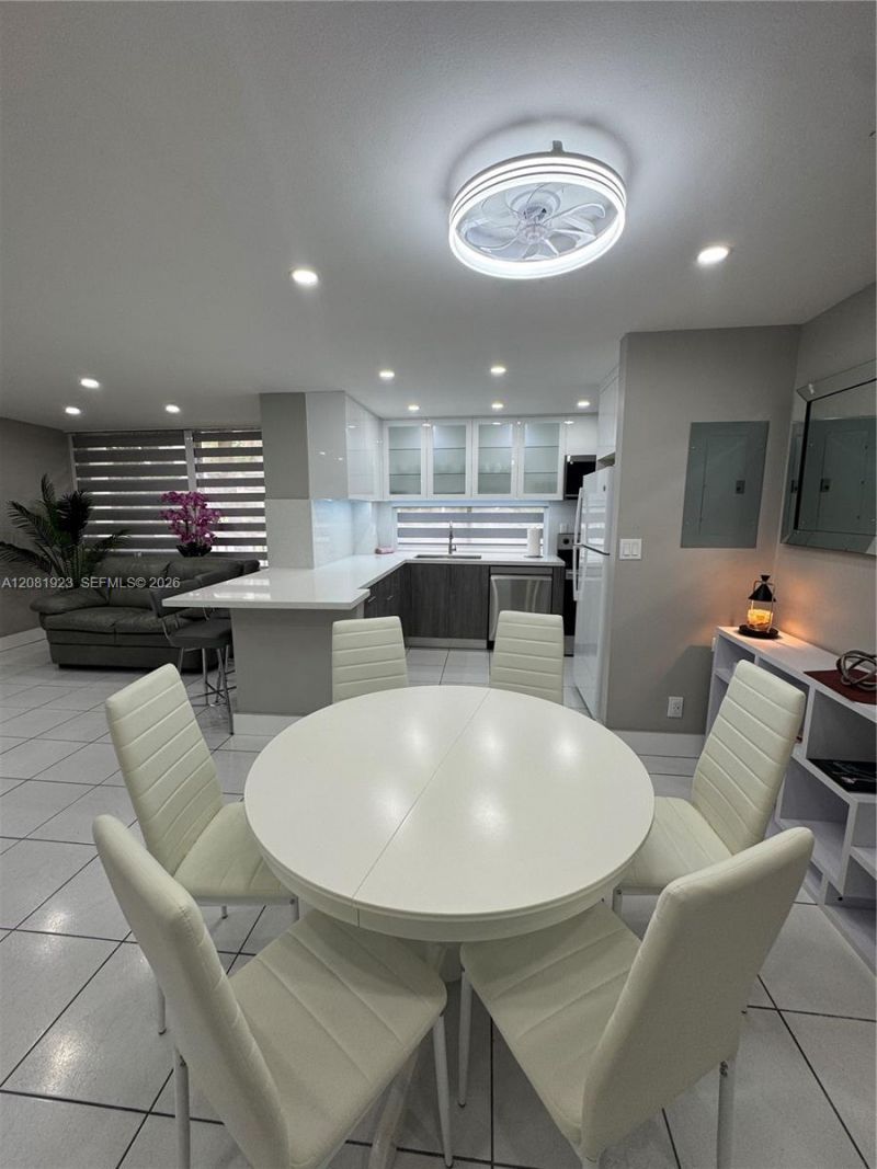 17011 N Bay Rd , Unit 106, Sunny Isles Beach, FL 33160 Photo