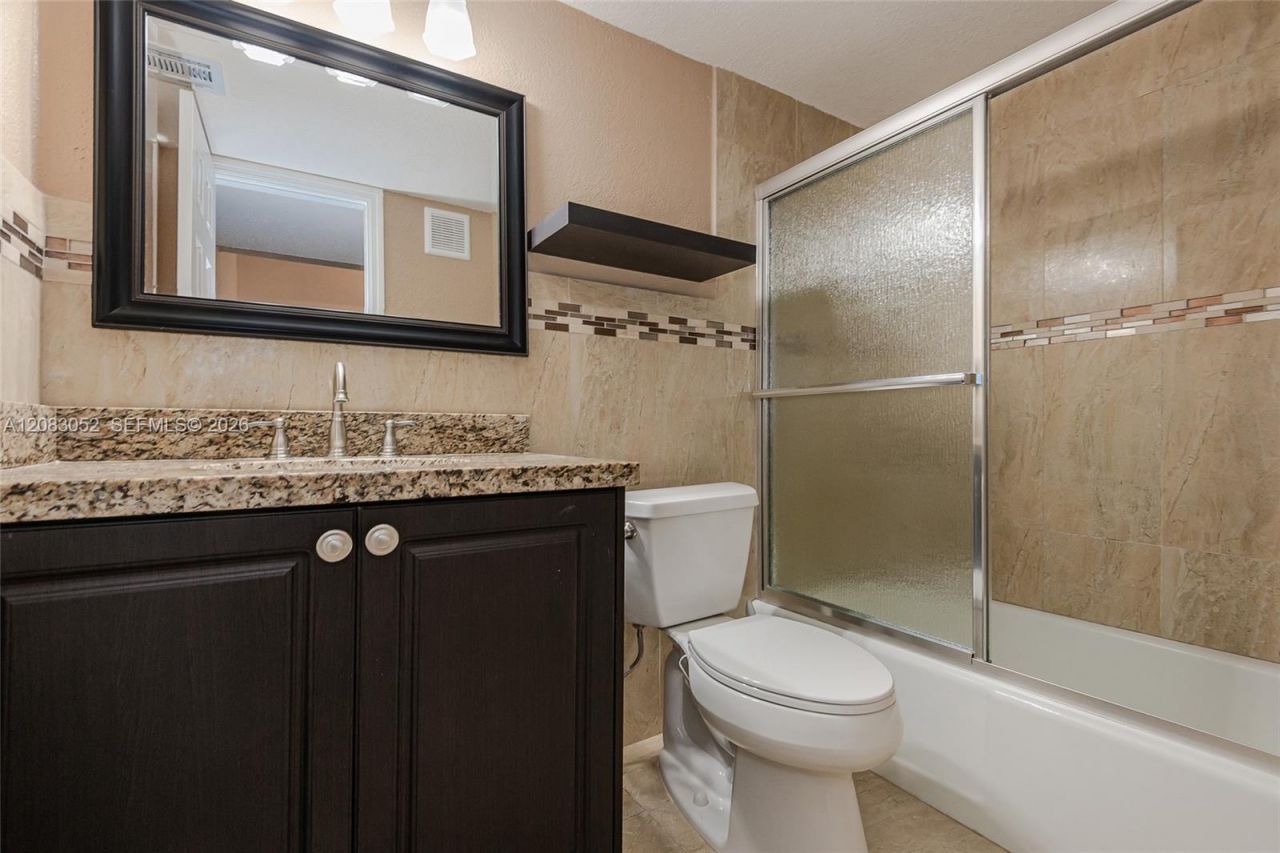 1504 NW 112th Ter, Pembroke Pines, FL 33026 Photo