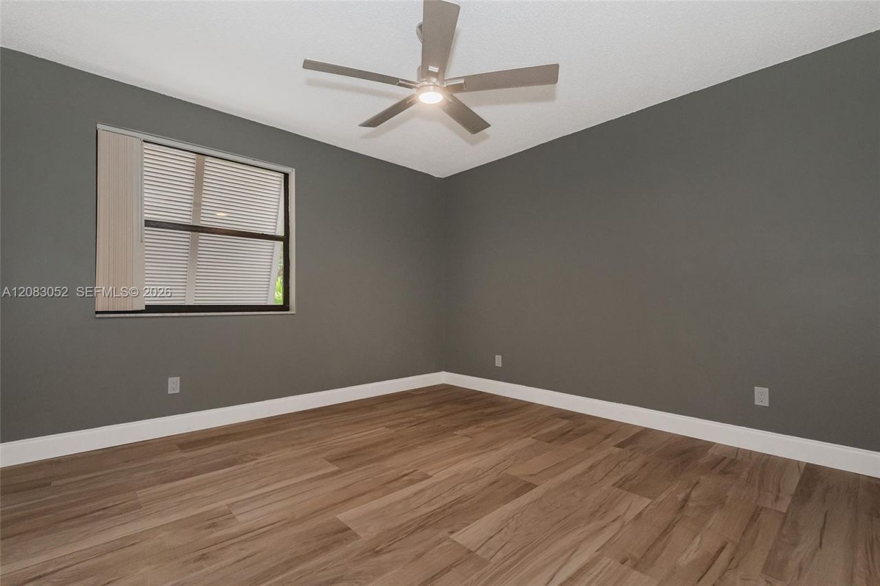 1504 NW 112th Ter, Pembroke Pines, FL 33026 Photo