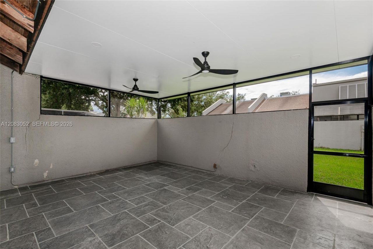 1504 NW 112th Ter, Pembroke Pines, FL 33026 Photo