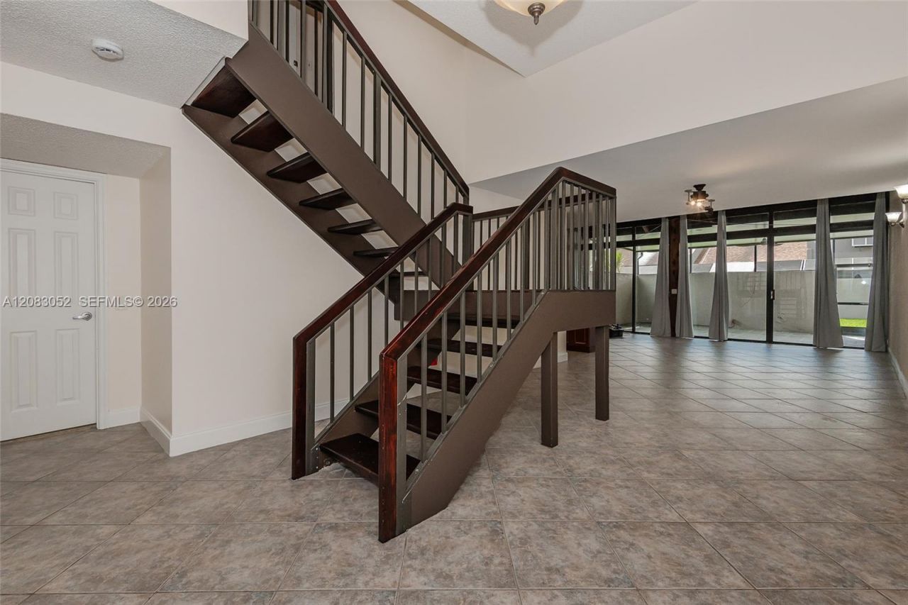 1504 NW 112th Ter, Pembroke Pines, FL 33026 Photo