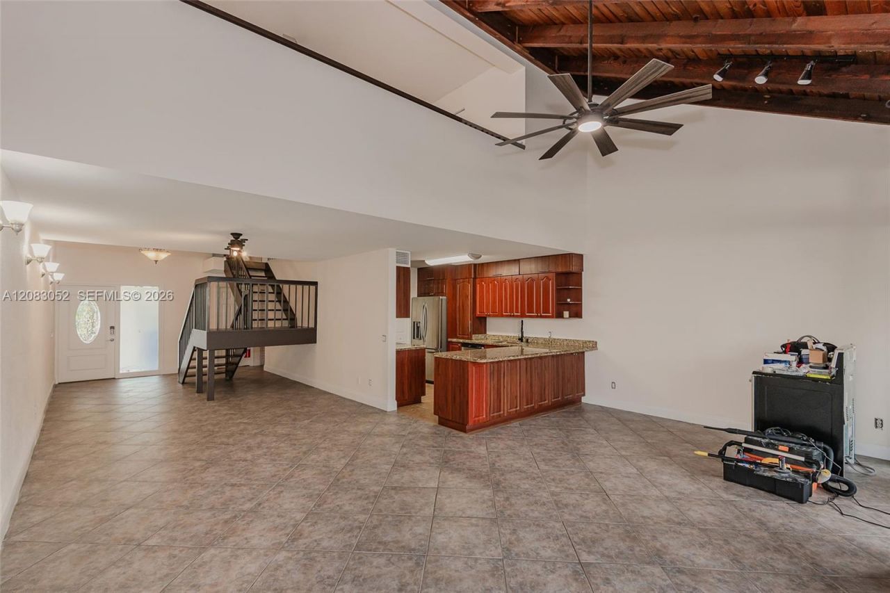1504 NW 112th Ter, Pembroke Pines, FL 33026 Photo