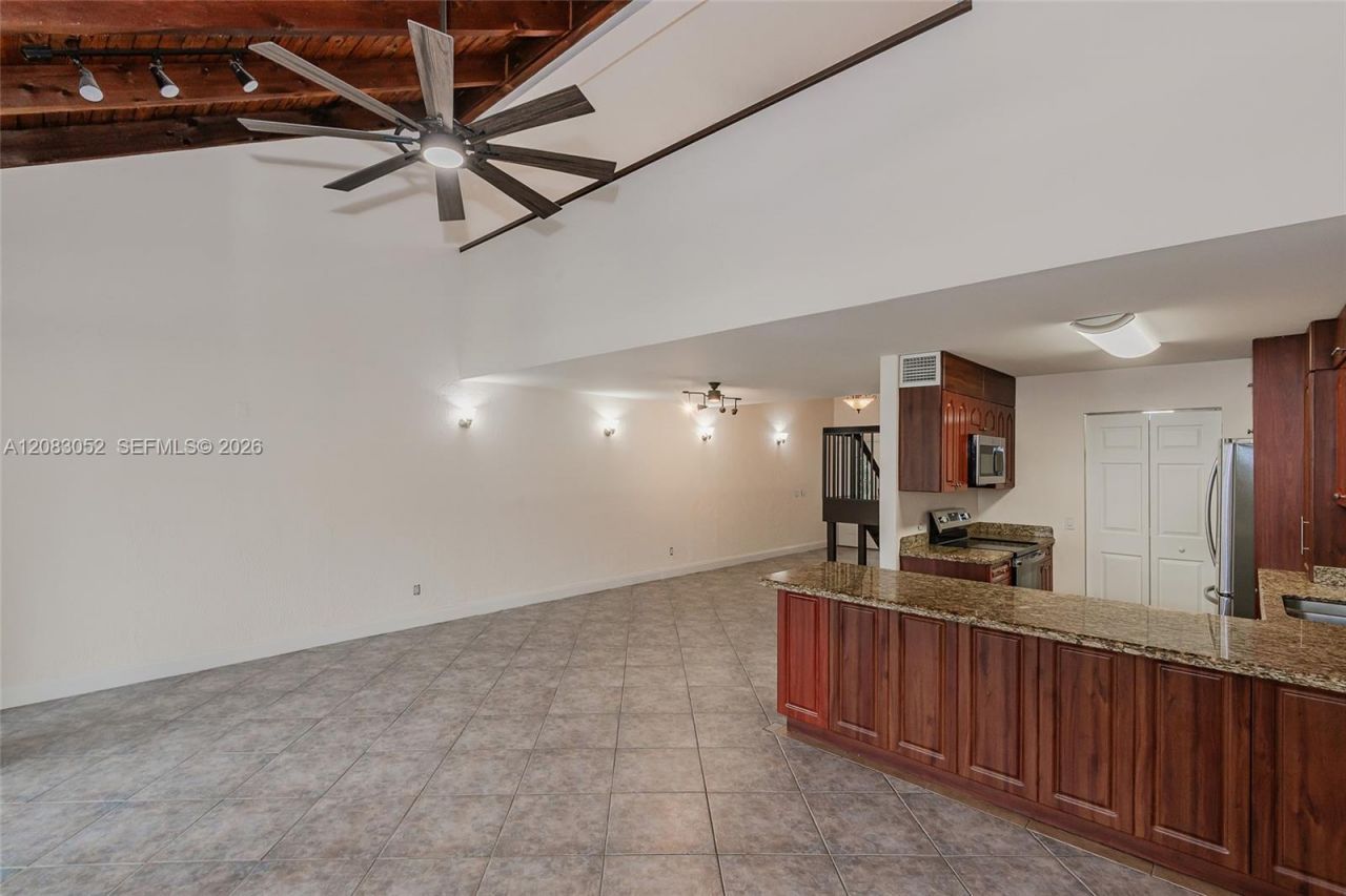 1504 NW 112th Ter, Pembroke Pines, FL 33026 Photo