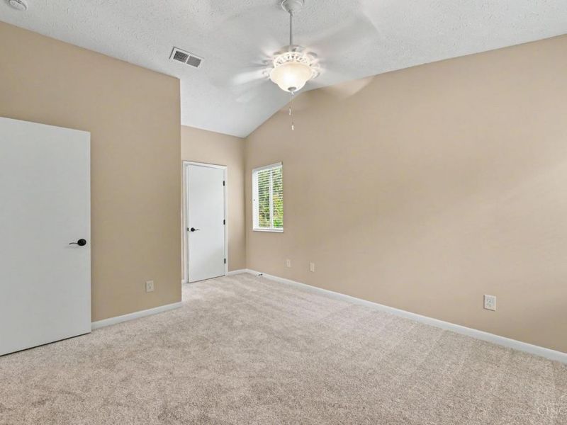 977 Cedar Ridge Drive, Unit 10, Pierce Township, OH 45245 Photo 6