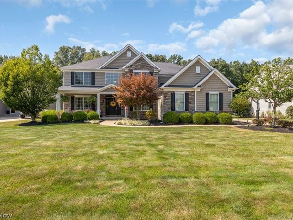 9660 Grand Oaks Trail , Olmsted Twp, OH 44138