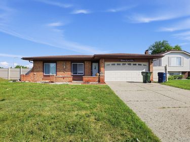 13803 Brougham Drive , Sterling Heights, Mi 48312