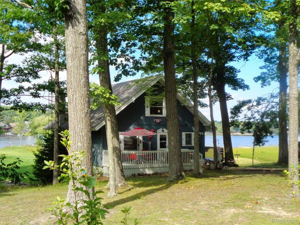 7894 Lakeside Boulevard , Plainfield Township, Mi 48739