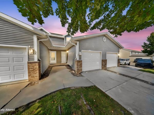 5829 Muirfield Drive SW, Unit 5, Cedar Rapids, IA 52404