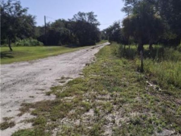 7979 22nd PL , LABELLE, FL 33935