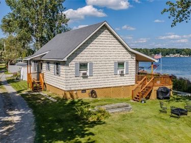 123 N Rainbow Shores Road, Pulaski, NY 13142