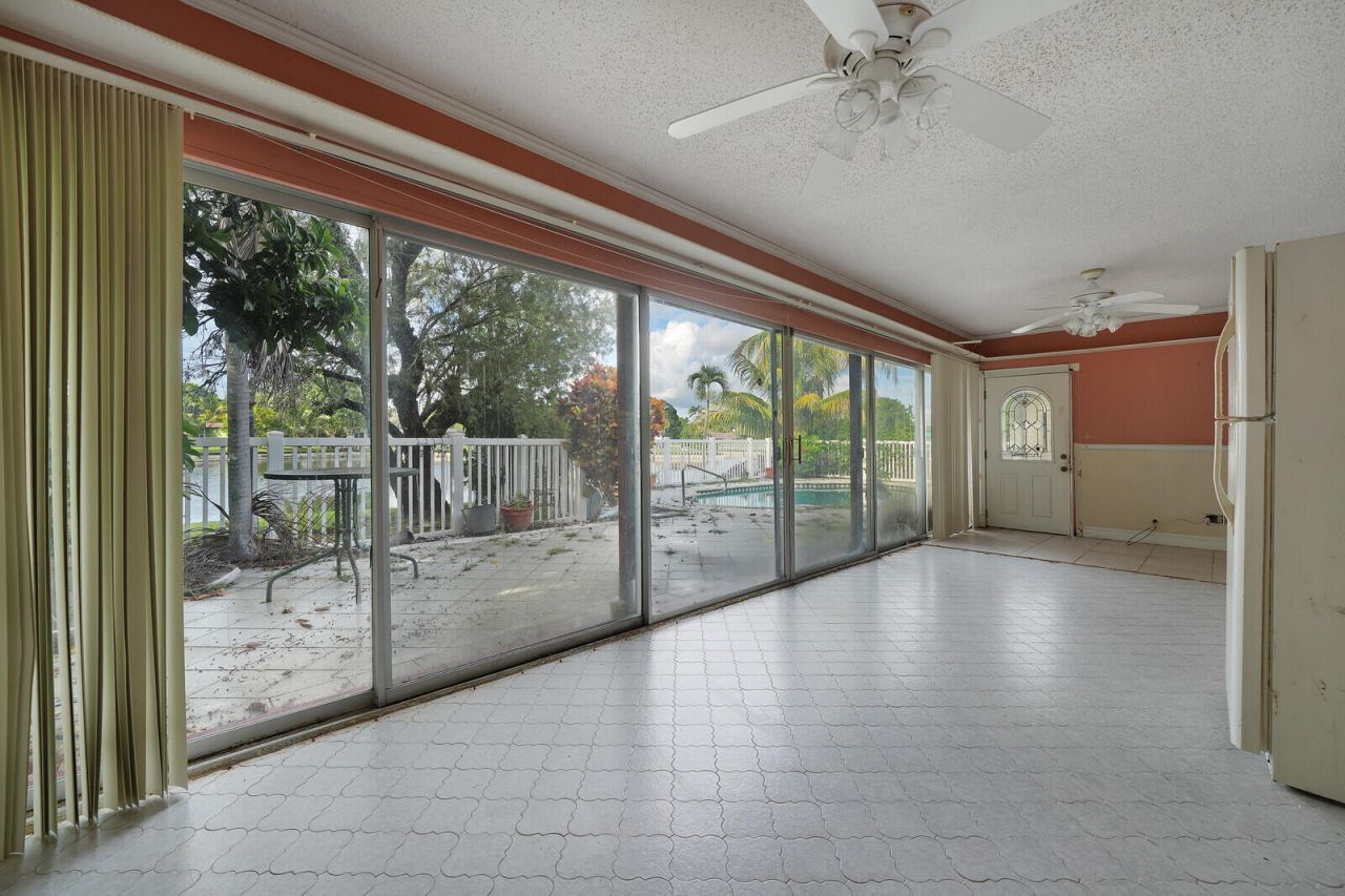 6311 NW 72nd Avenue, Tamarac, FL 33321 Photo