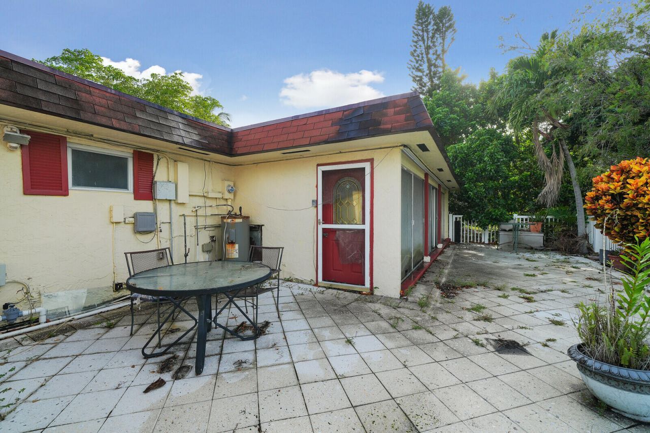 6311 NW 72nd Avenue, Tamarac, FL 33321 Photo