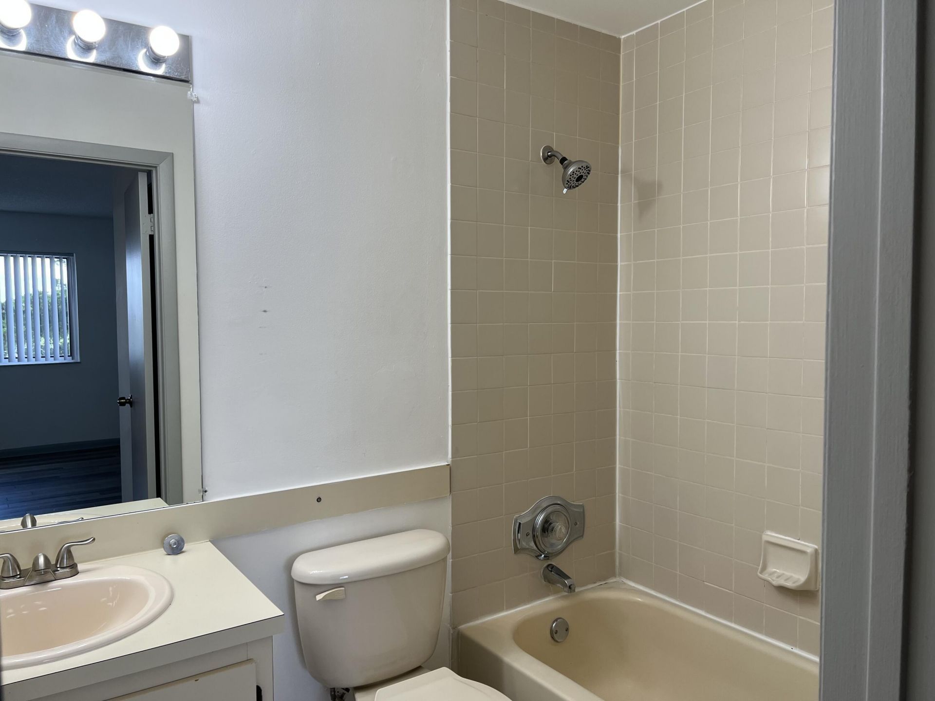 5200 NW 31st Avenue, Unit 138, Fort Lauderdale, FL 33309 Photo