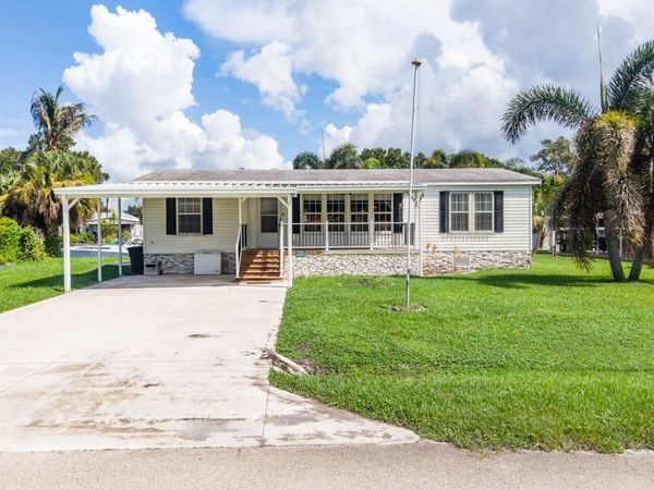 3207 SE 27TH Street, Okeechobee, FL 34974