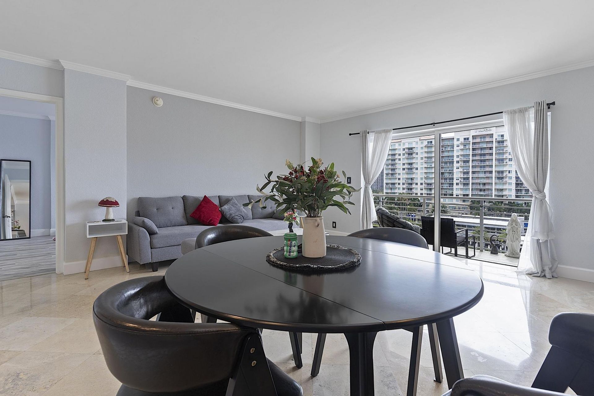 2900 NE 30th Street, Unit Apt 8j, Fort Lauderdale, FL 33306 Photo