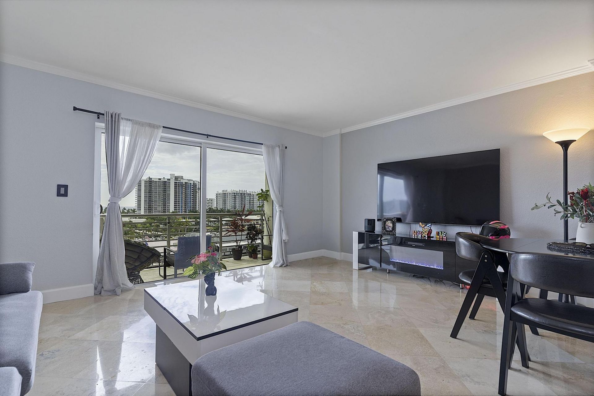 2900 NE 30th Street, Unit Apt 8j, Fort Lauderdale, FL 33306 Photo