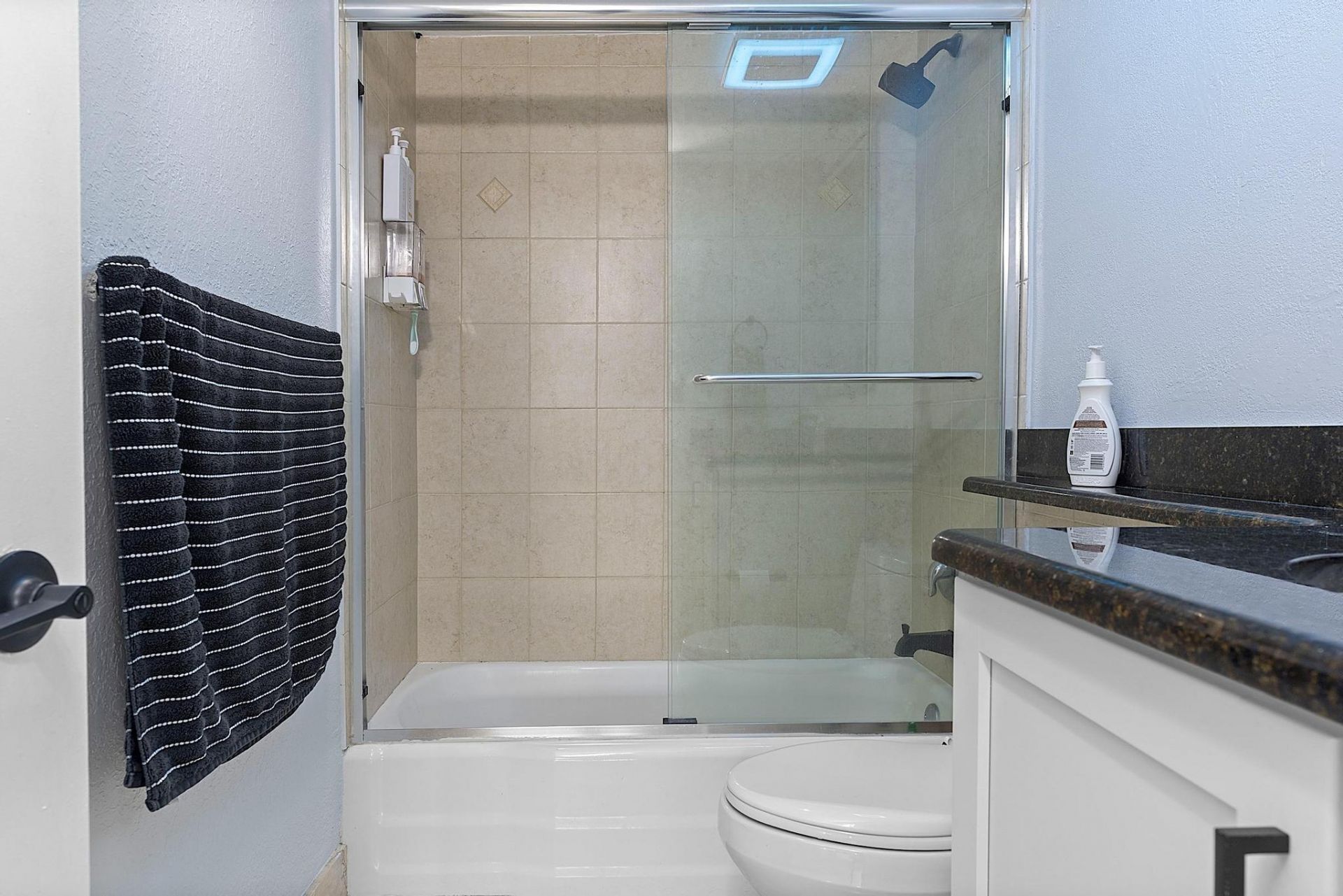 2900 NE 30th Street, Unit Apt 8j, Fort Lauderdale, FL 33306 Photo