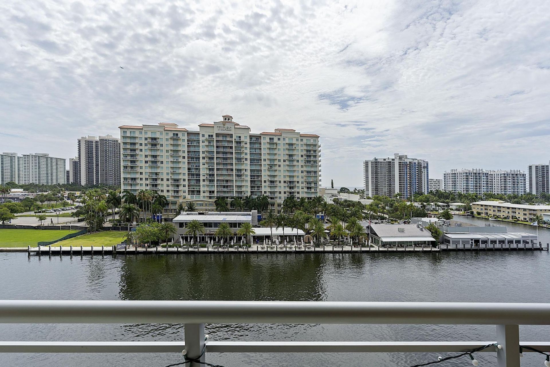 2900 NE 30th Street, Unit Apt 8j, Fort Lauderdale, FL 33306 Photo