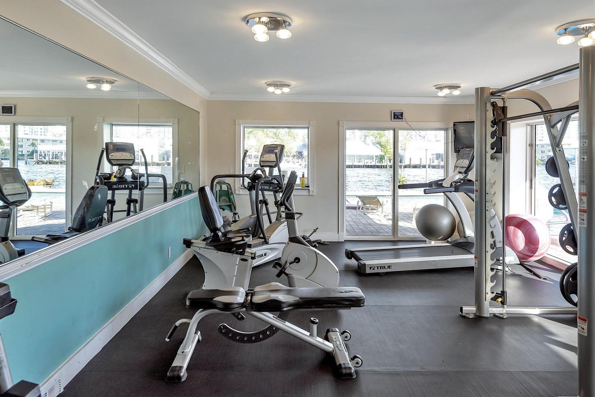 2900 NE 30th Street, Unit Apt 8j, Fort Lauderdale, FL 33306 Photo