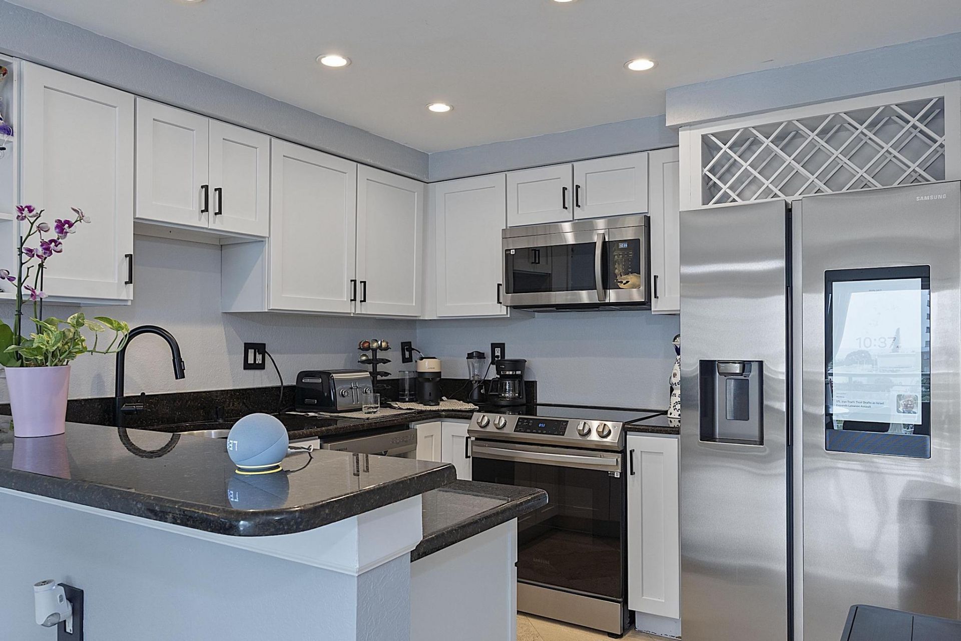 2900 NE 30th Street, Unit Apt 8j, Fort Lauderdale, FL 33306 Photo