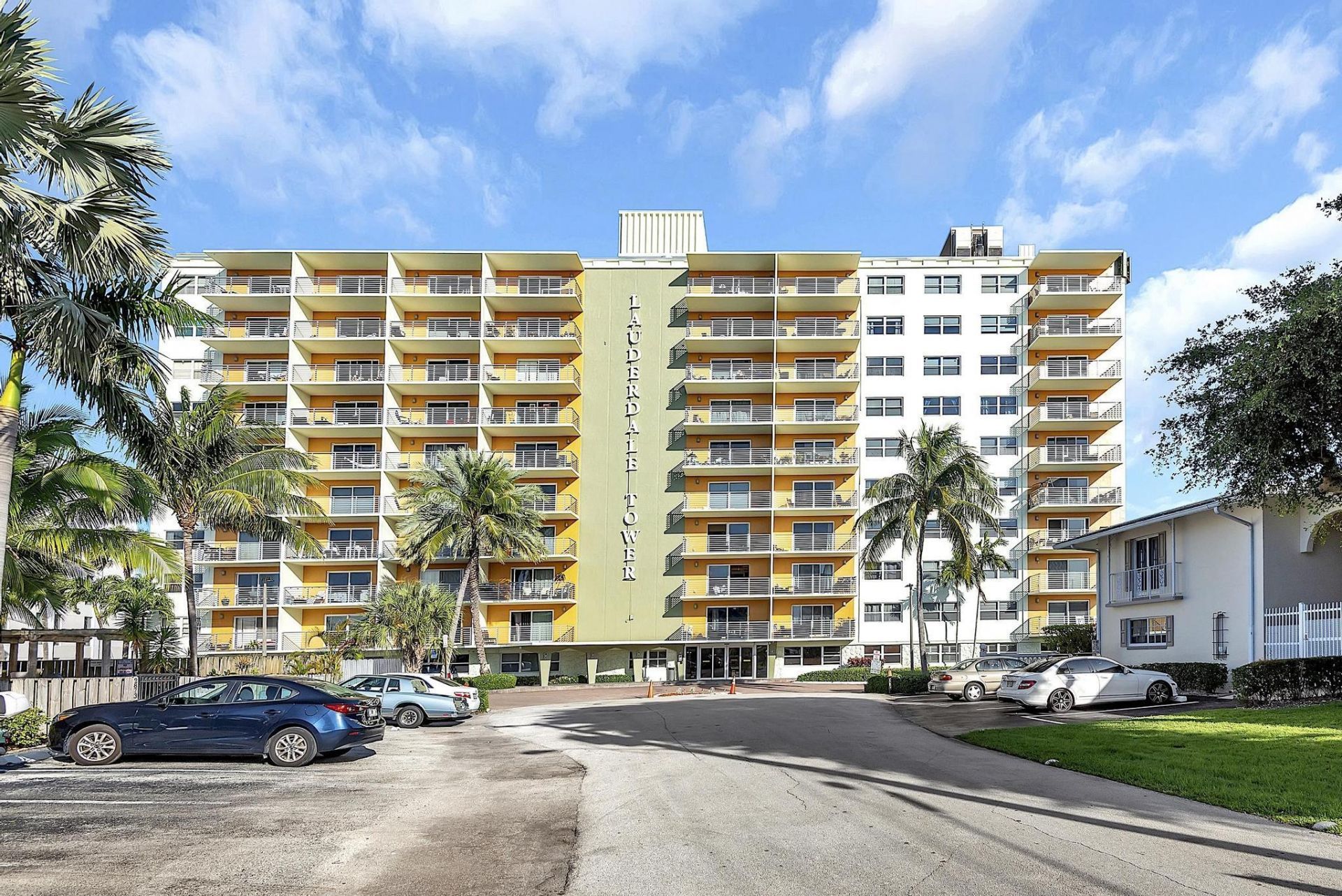 2900 NE 30th Street, Unit Apt 8j, Fort Lauderdale, FL 33306 Photo