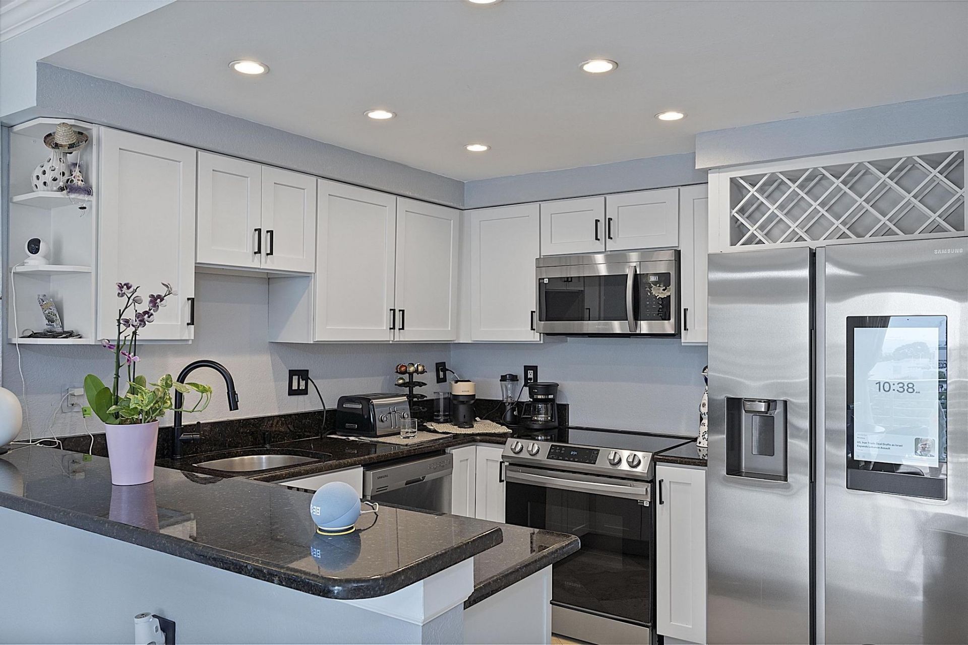 2900 NE 30th Street, Unit Apt 8j, Fort Lauderdale, FL 33306 Photo