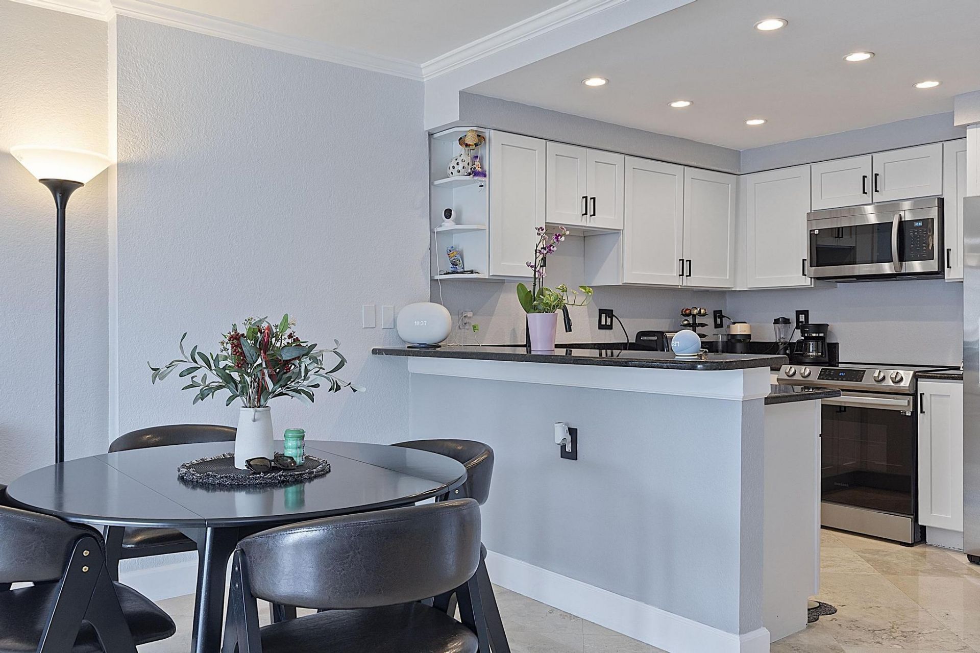 2900 NE 30th Street, Unit Apt 8j, Fort Lauderdale, FL 33306 Photo