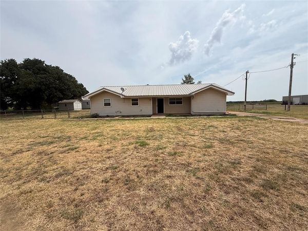 14643 N 2950 Road, Dover, OK 73734