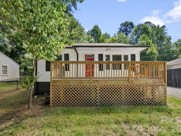 816 S Weldon Street , Gastonia, NC 28052