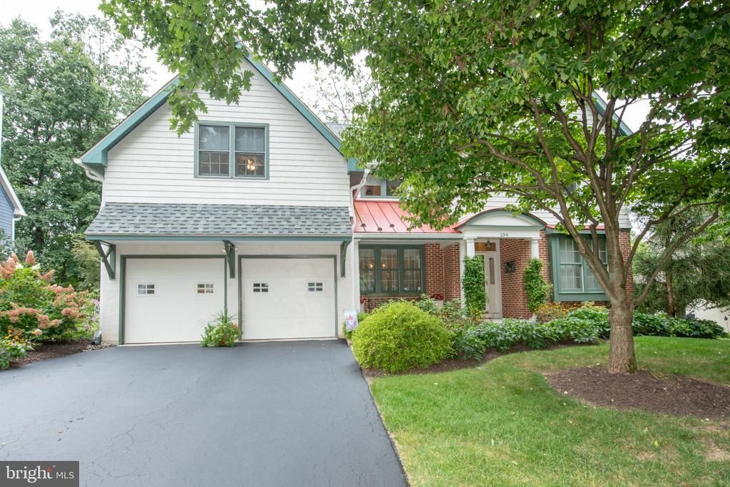 104 MOUNTAIN LAUREL LANE, MALVERN, PA 19355