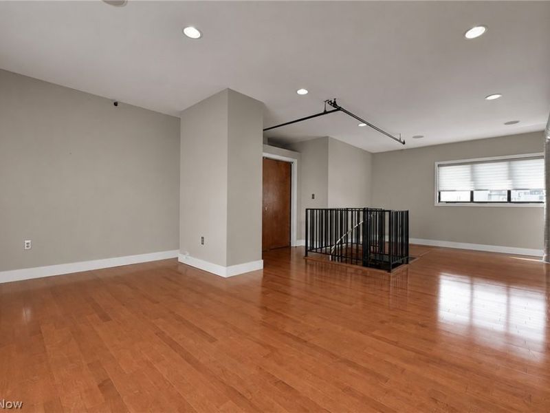 1260 W 4th Street, Unit 602, Cleveland, OH 44113 Photo 4