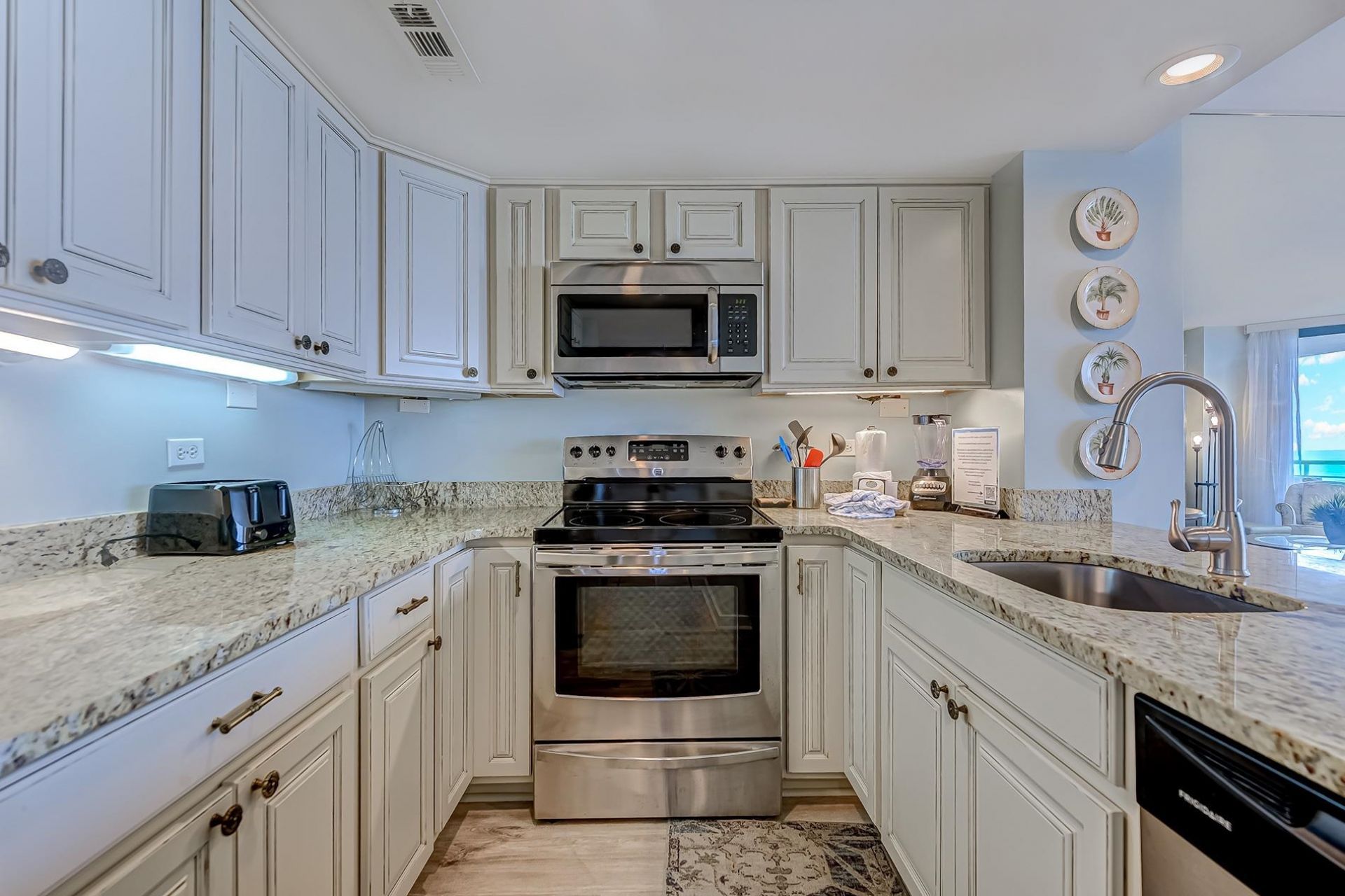 100 Ocean Creek Dr. Photo 13