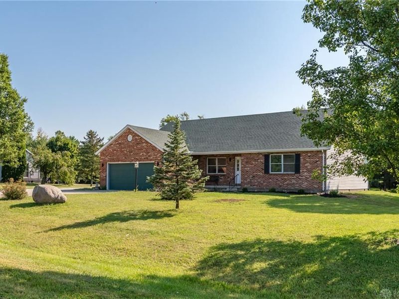 5467 Greg Drive, Saint Paris, OH 43072 Photo 2
