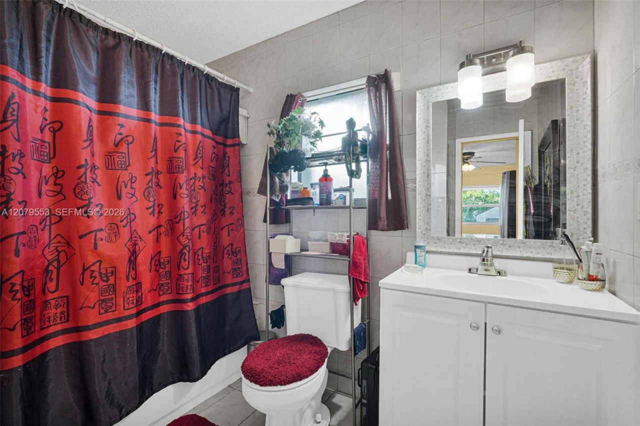 2760 NW 23rd St , Fort Lauderdale, FL 33311 Photo