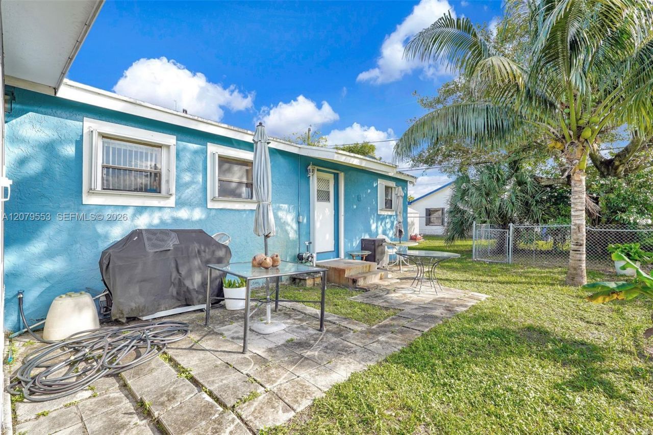 2760 NW 23rd St , Fort Lauderdale, FL 33311 Photo
