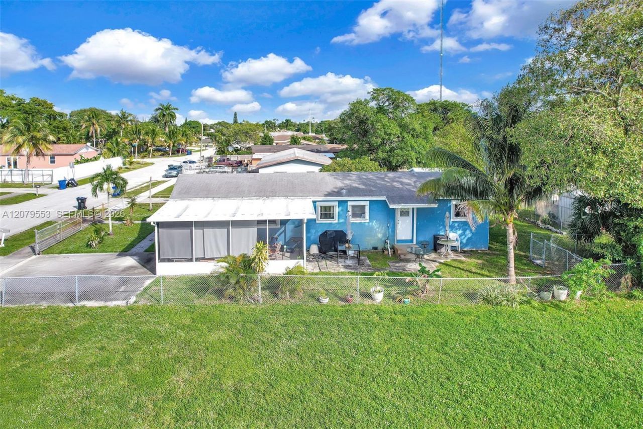 2760 NW 23rd St , Fort Lauderdale, FL 33311 Photo