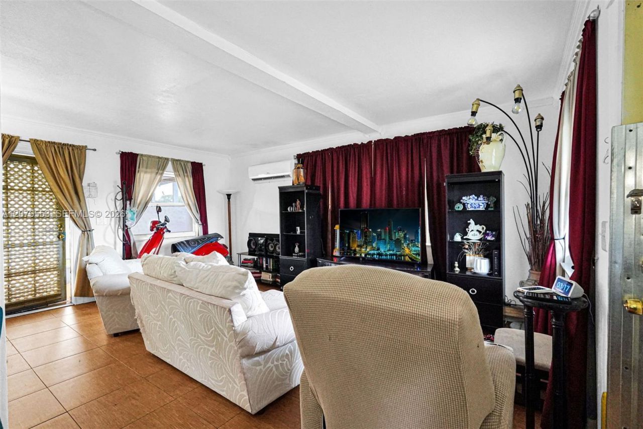 2760 NW 23rd St , Fort Lauderdale, FL 33311 Photo