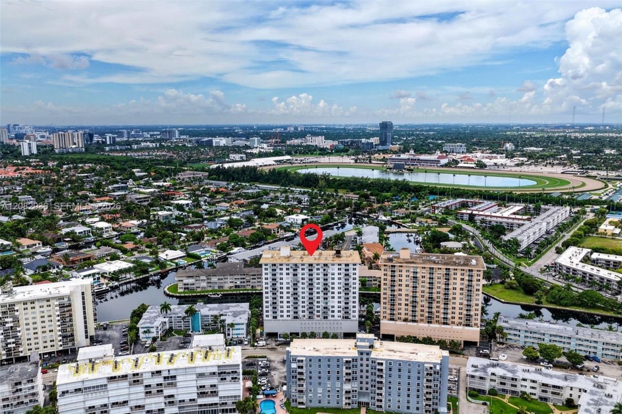 427 Golden Isles Dr , Unit 11C, Hallandale Beach, FL 33009 Photo