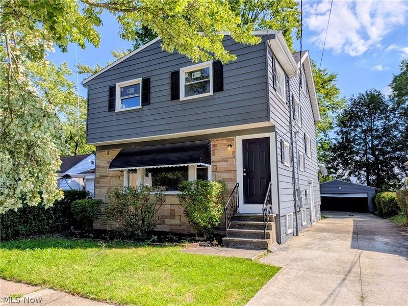 16712 Glenpark Avenue, Cleveland, OH 44128 Photo 1